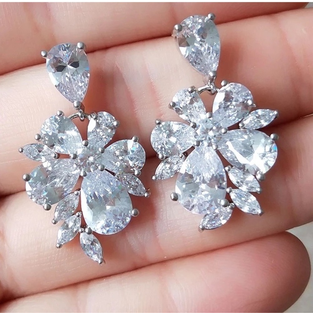 5 pieces of your choice for $20❤️